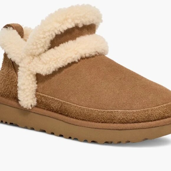 UGG Classic Ultra Mini Spillseam Genuine Shearling Booties Size 6 - Picture 1 of 8